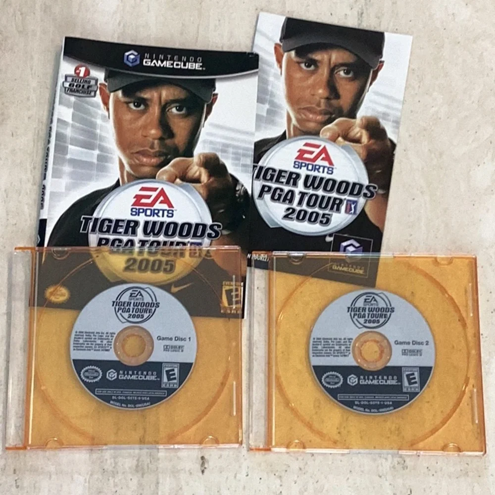 Tiger Woods PGA Tour 2005 Nintendo GameCube Game 2 Discs  Golfing Tournament